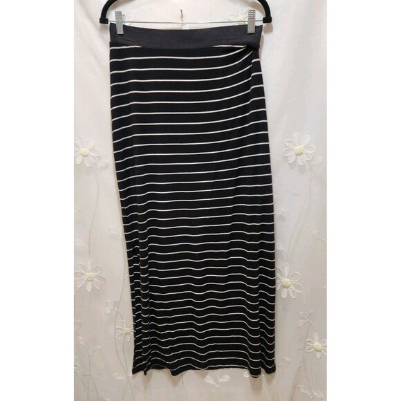 Old Navy Womens Black Medium Maxi Skirt Classic Striped High Waist Stretchy Fall - Picture 1 of 16